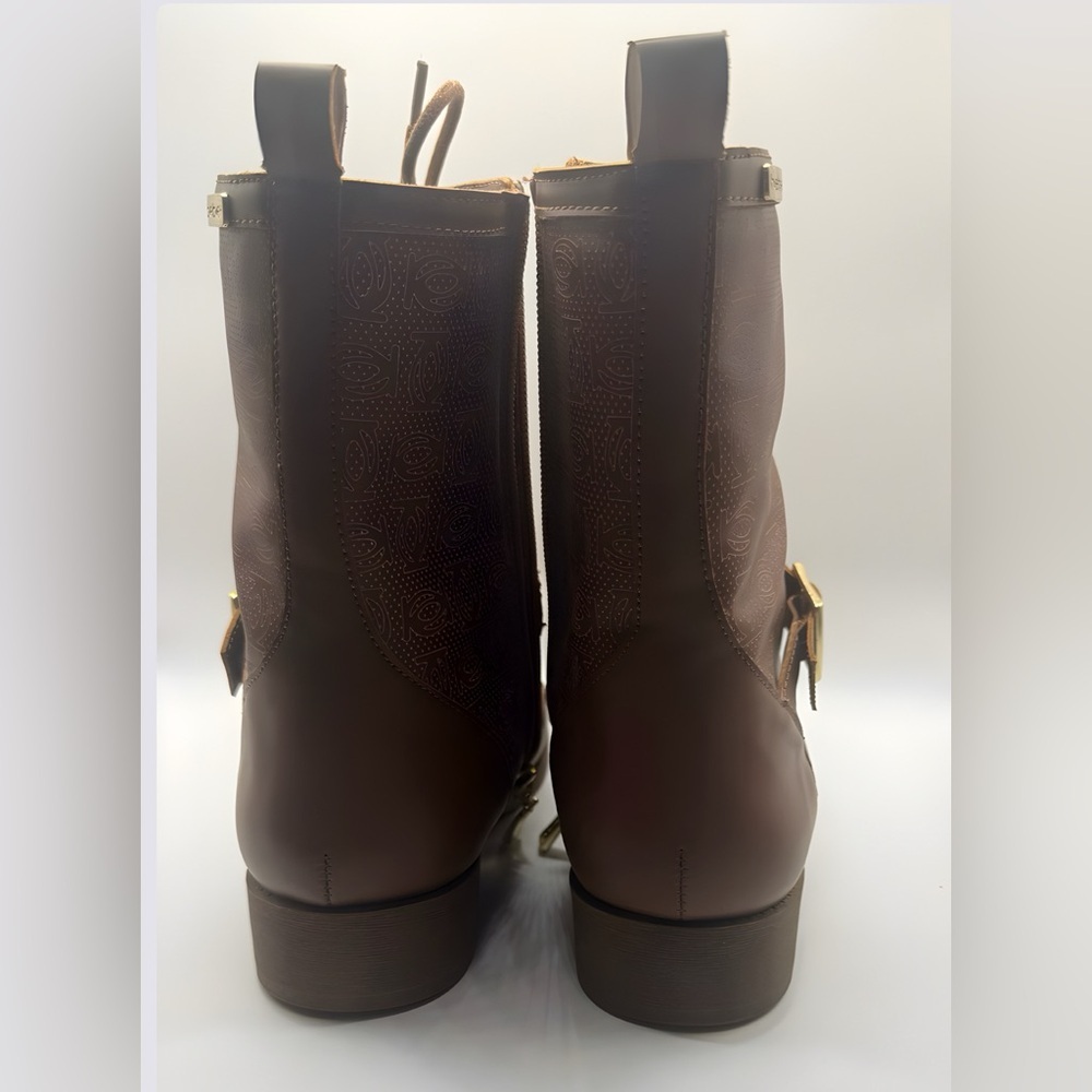 Bebe Women’s Brown Ankle Boot Side Gold Buckle. Size 8.5. Booties. Side zip. - Picture 7 of 8
